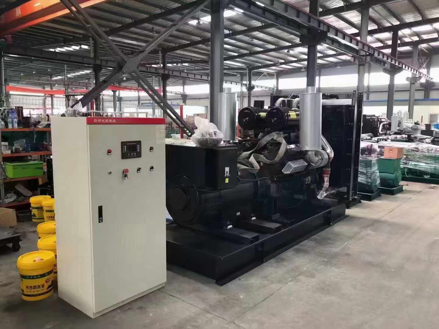 安定柴油发电机运行时的噪音和振动水平如何？